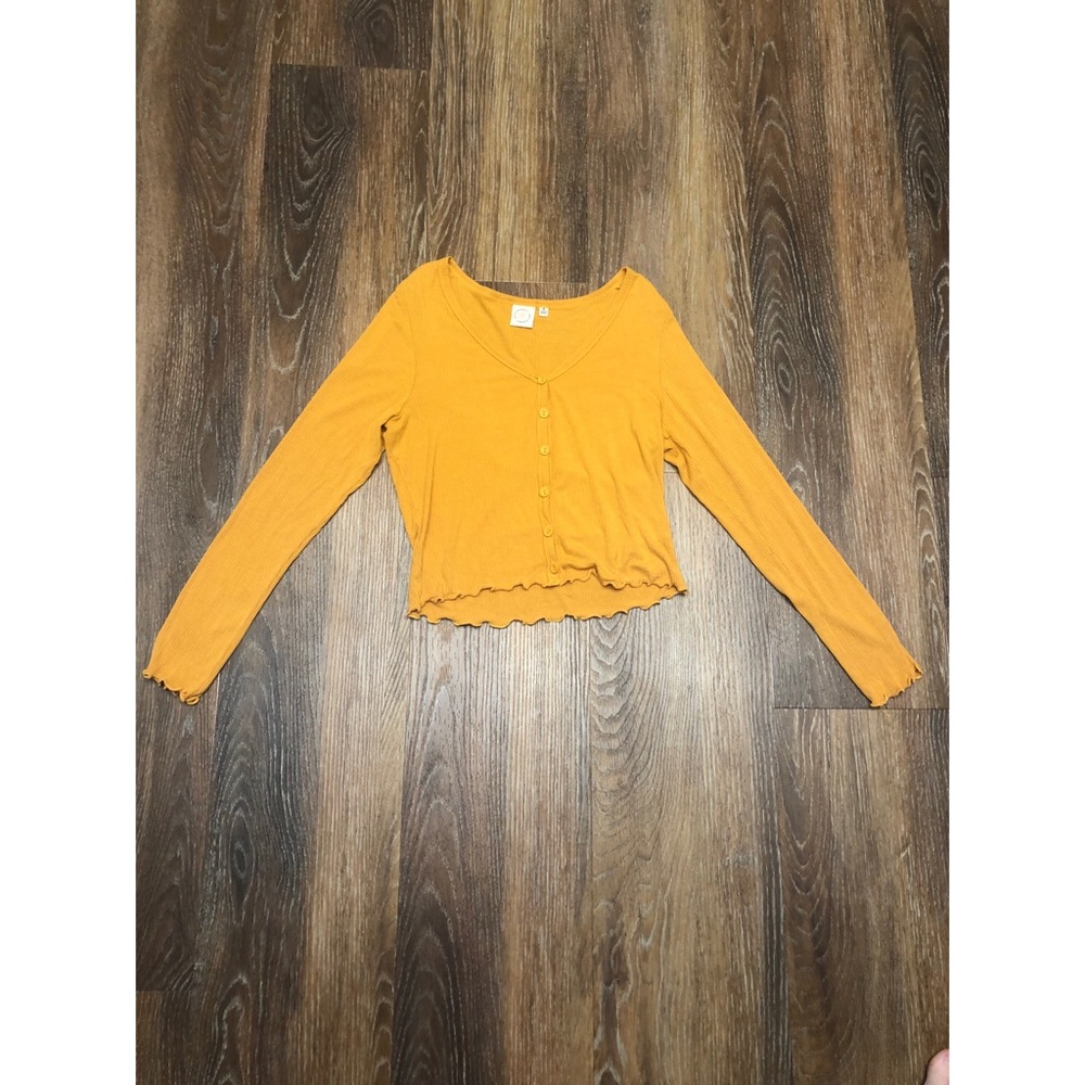 💜Yellow long sleeve top with ribbon detailing